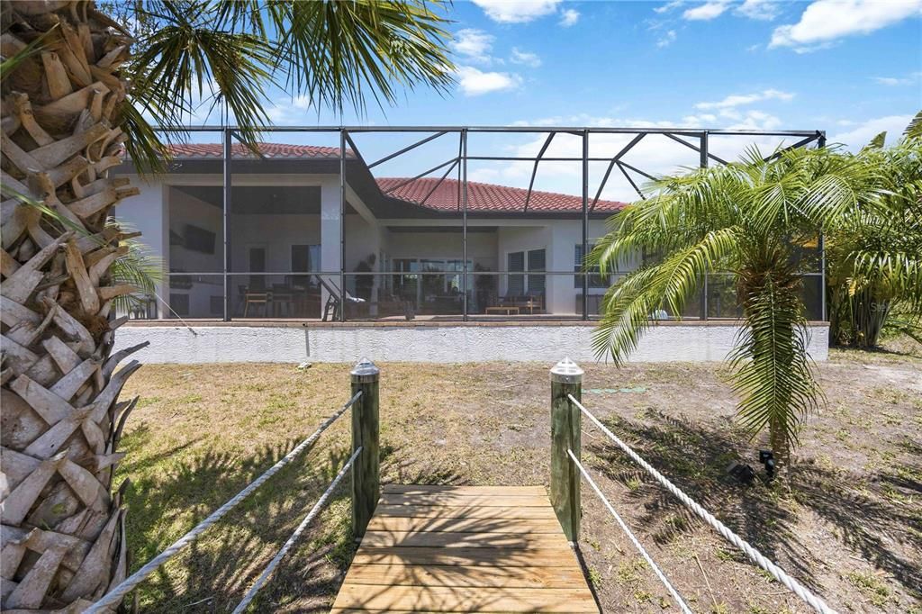 En Venta: $889,000 (3 camas, 2 baños, 2390 Pies cuadrados)