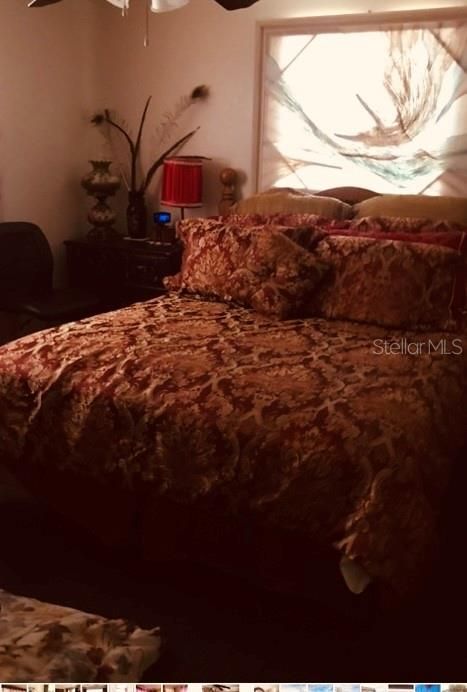 For Sale: $185,000 (2 beds, 1 baths, 945 Square Feet)