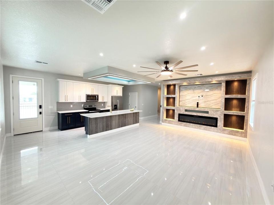На продажу: $409,950 (3 спален, 2 ванн, 1613 Квадратных фут)
