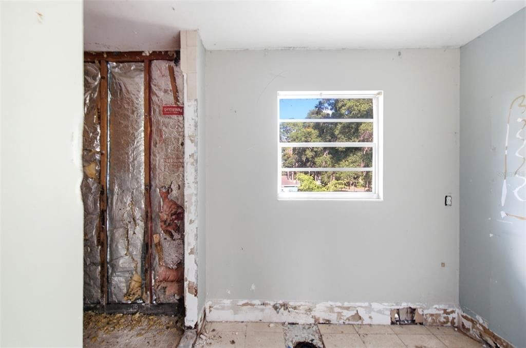 For Sale: $199,900 (4 beds, 2 baths, 2621 Square Feet)