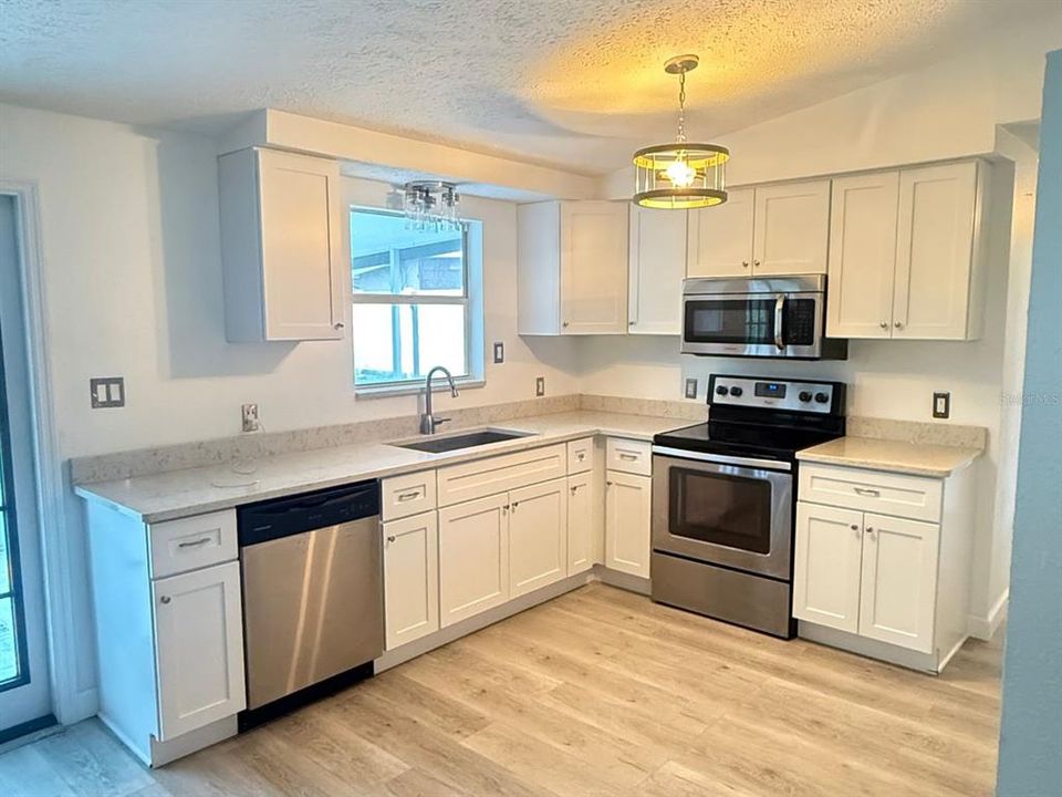 En Venta: $164,900 (2 camas, 1 baños, 816 Pies cuadrados)