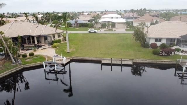 На продажу: $248,900 (0.22 acres)