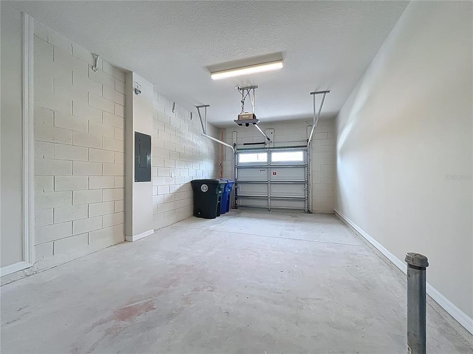 En Renta: $2,750 (3 camas, 2 baños, 1907 Pies cuadrados)