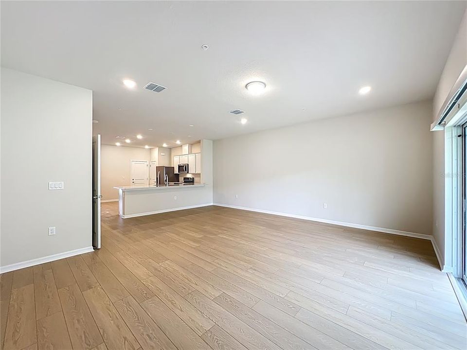 En Renta: $2,750 (3 camas, 2 baños, 1907 Pies cuadrados)