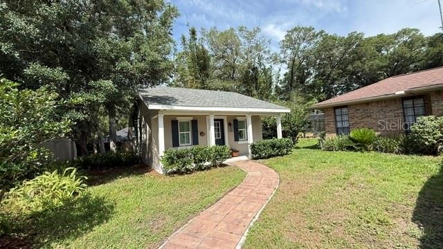 En Venta: $599,900 (4 camas, 3 baños, 2389 Pies cuadrados)