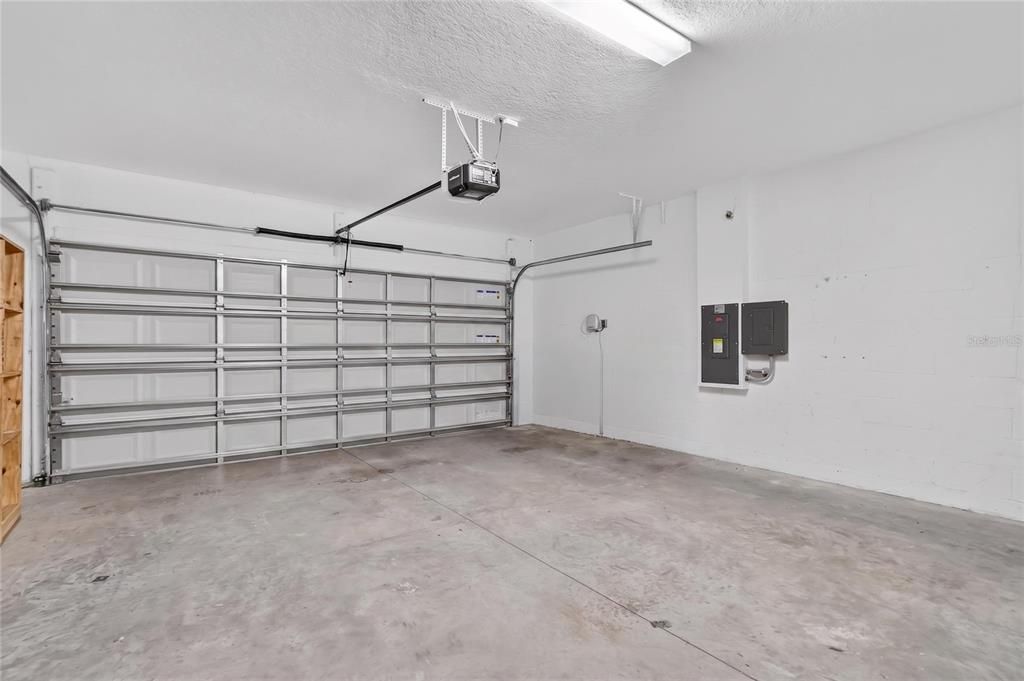 En Venta: $414,900 (5 camas, 2 baños, 2505 Pies cuadrados)