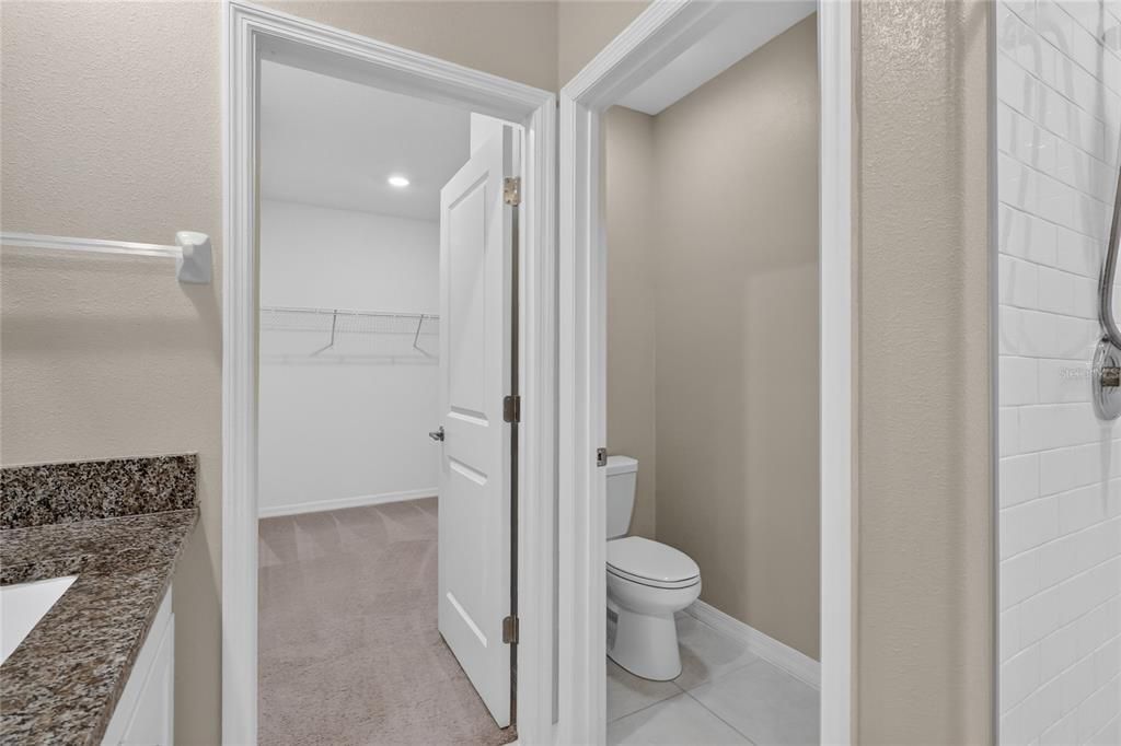 En Venta: $414,900 (5 camas, 2 baños, 2505 Pies cuadrados)