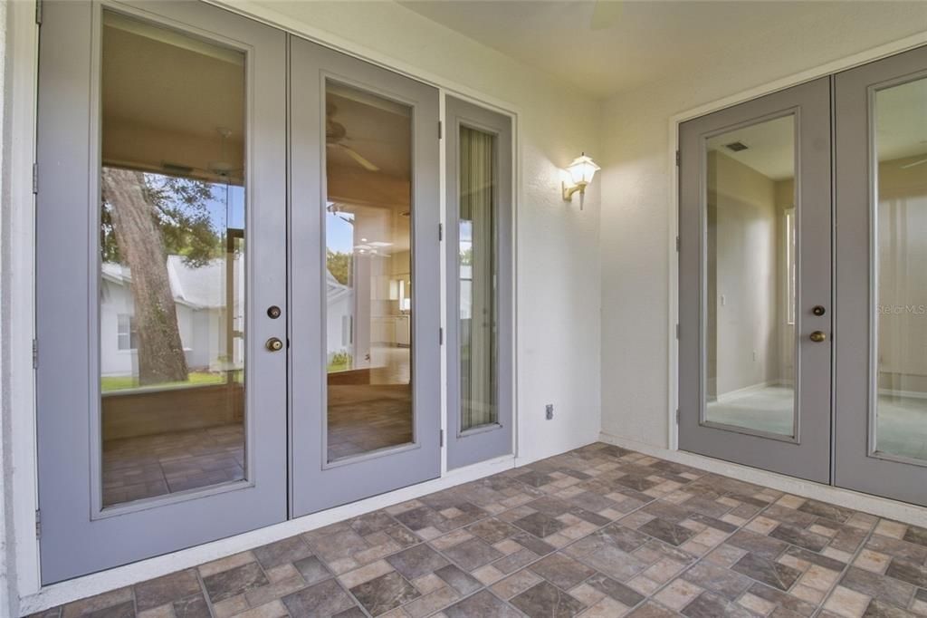 For Sale: $192,000 (2 beds, 2 baths, 1266 Square Feet)