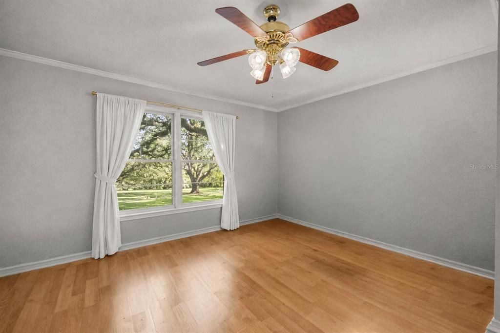 En Venta: $1,100,000 (3 camas, 2 baños, 2550 Pies cuadrados)