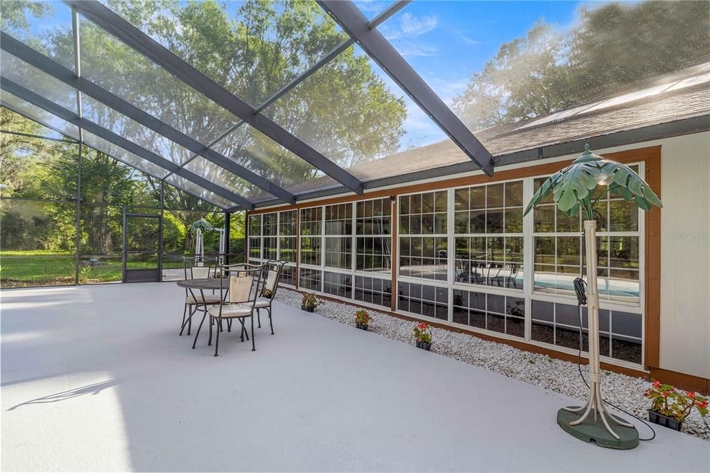 En Venta: $1,100,000 (3 camas, 2 baños, 2550 Pies cuadrados)