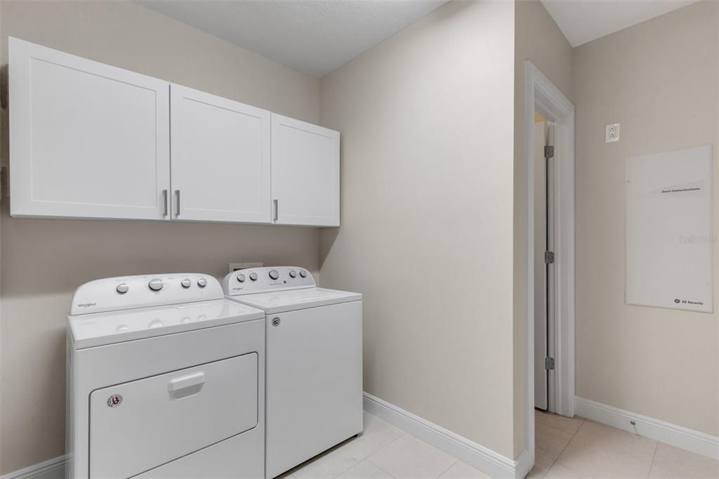 For Sale: $699,900 (2 beds, 2 baths, 1483 Square Feet)