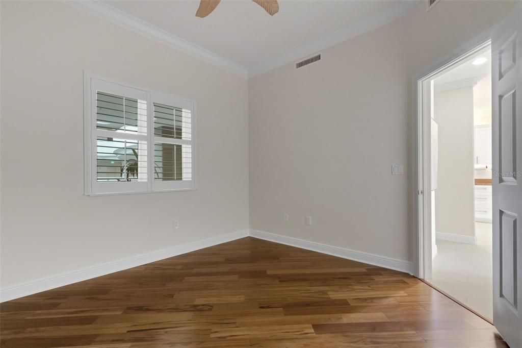 For Sale: $699,900 (2 beds, 2 baths, 1483 Square Feet)