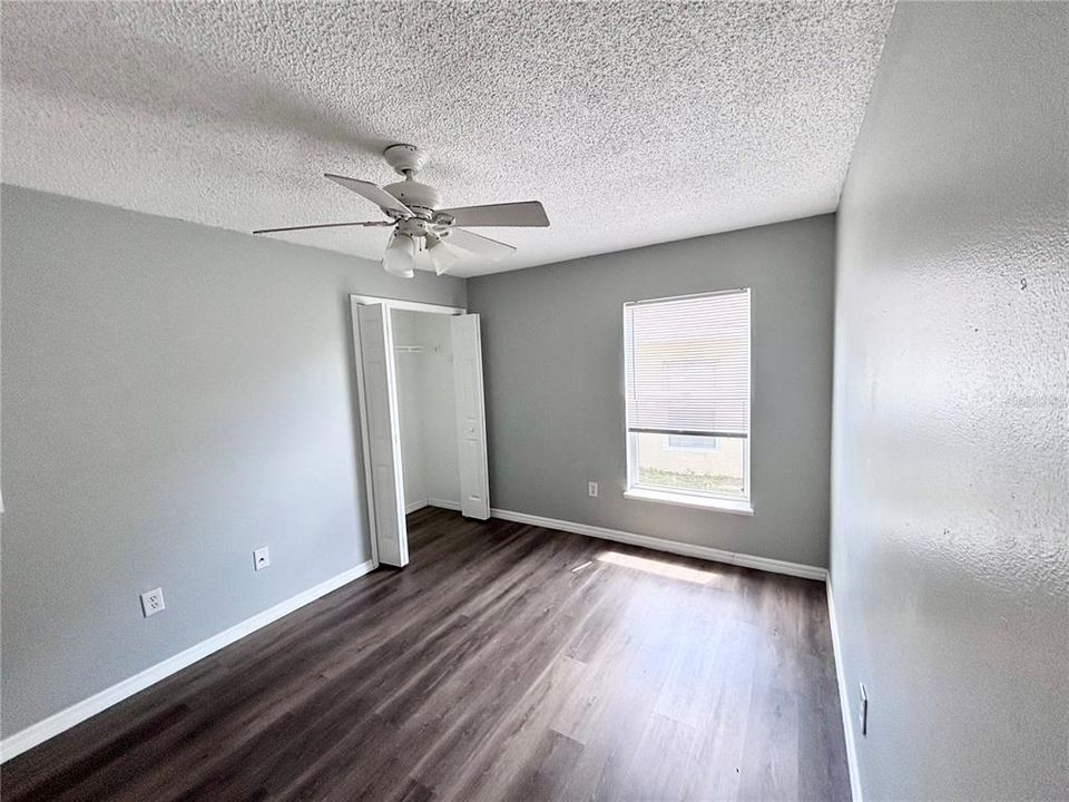 For Sale: $378,500 (4 beds, 2 baths, 1874 Square Feet)