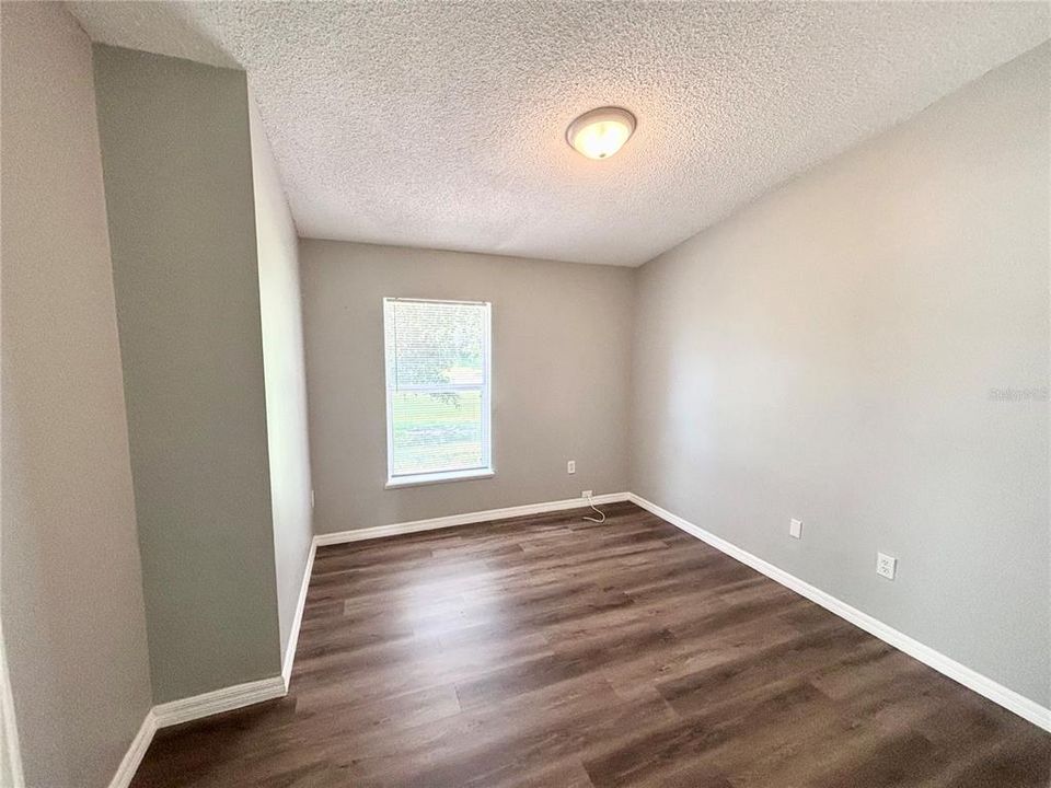 For Sale: $378,500 (4 beds, 2 baths, 1874 Square Feet)