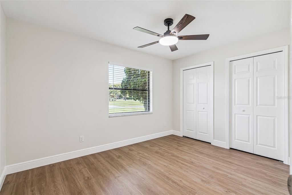 For Sale: $209,000 (2 beds, 2 baths, 986 Square Feet)