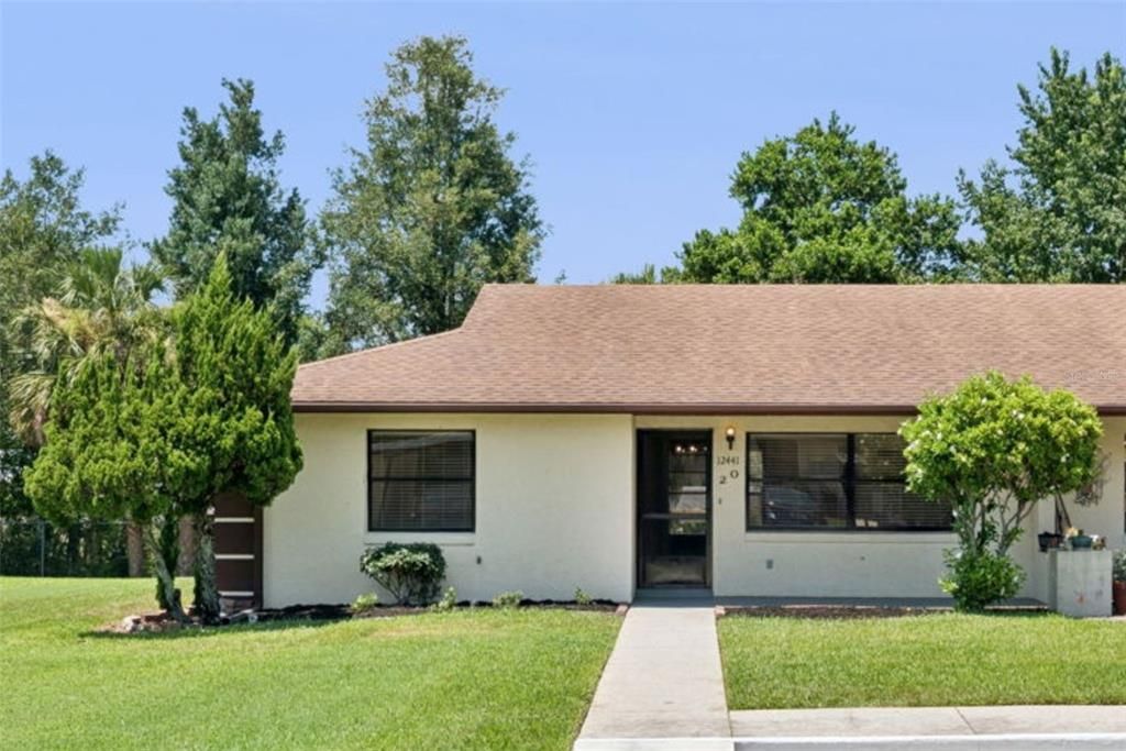 For Sale: $209,000 (2 beds, 2 baths, 986 Square Feet)