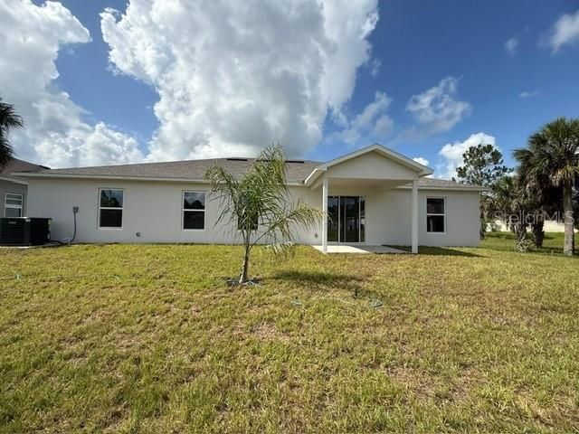 For Rent: $2,550 (4 beds, 2 baths, 2134 Square Feet)
