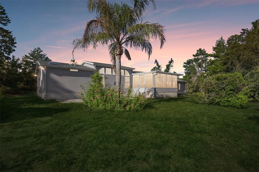 Activo con contrato: $409,900 (3 camas, 2 baños, 2073 Pies cuadrados)