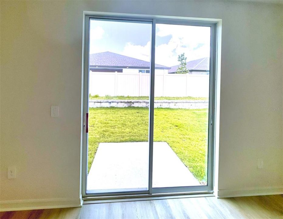 For Rent: $2,499 (4 beds, 2 baths, 1687 Square Feet)