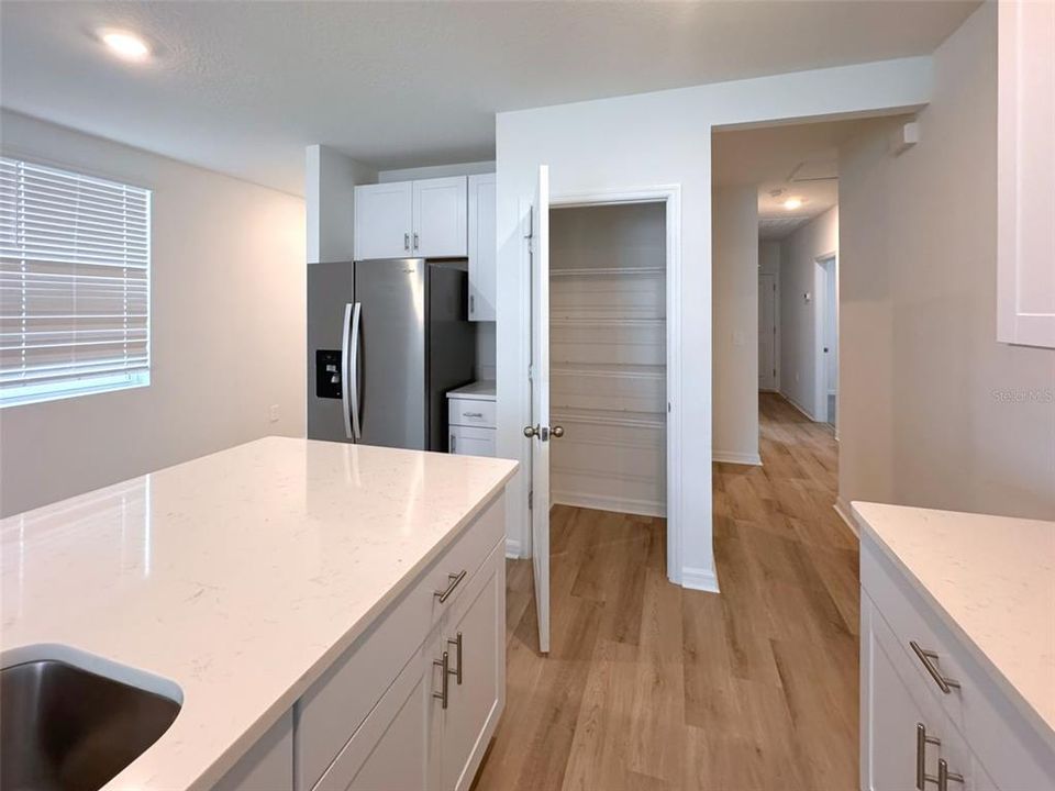 For Rent: $2,499 (4 beds, 2 baths, 1687 Square Feet)