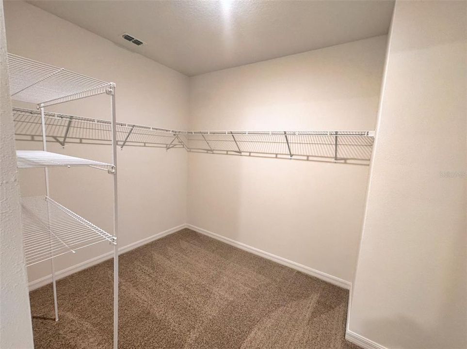 For Rent: $2,499 (4 beds, 2 baths, 1687 Square Feet)