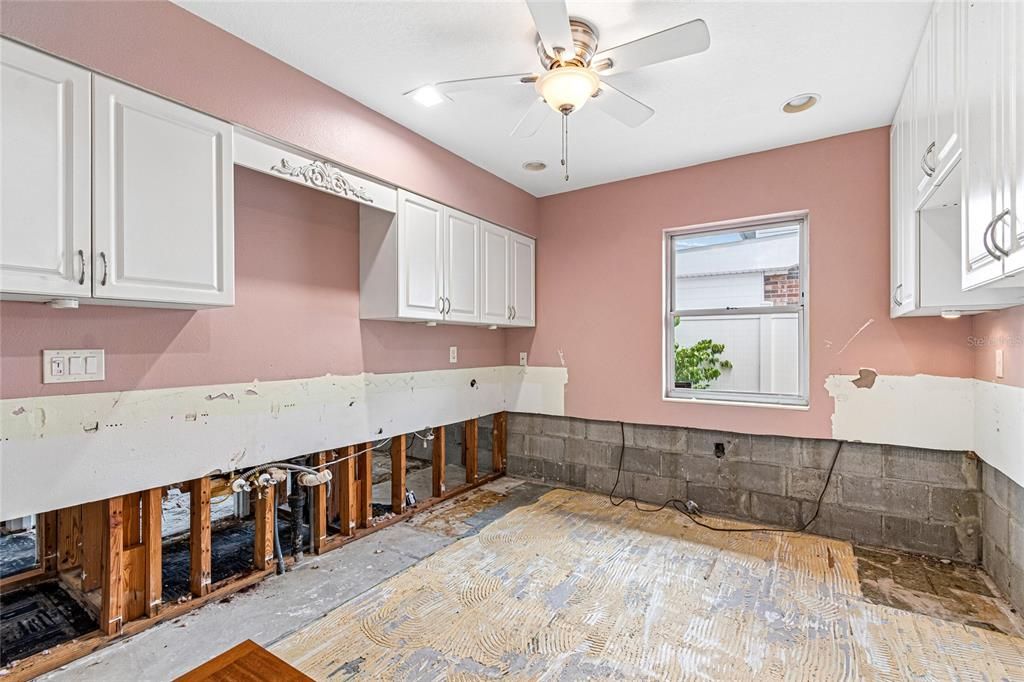 En Venta: $649,900 (2 camas, 1 baños, 1313 Pies cuadrados)