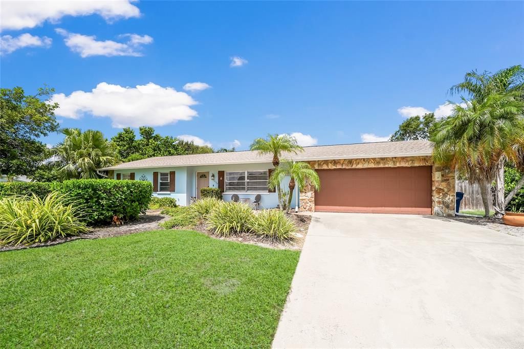 En Venta: $615,000 (3 camas, 2 baños, 1532 Pies cuadrados)