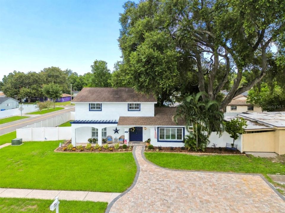 Active With Contract: $558,500 (4 beds, 2 baths, 2049 Square Feet)