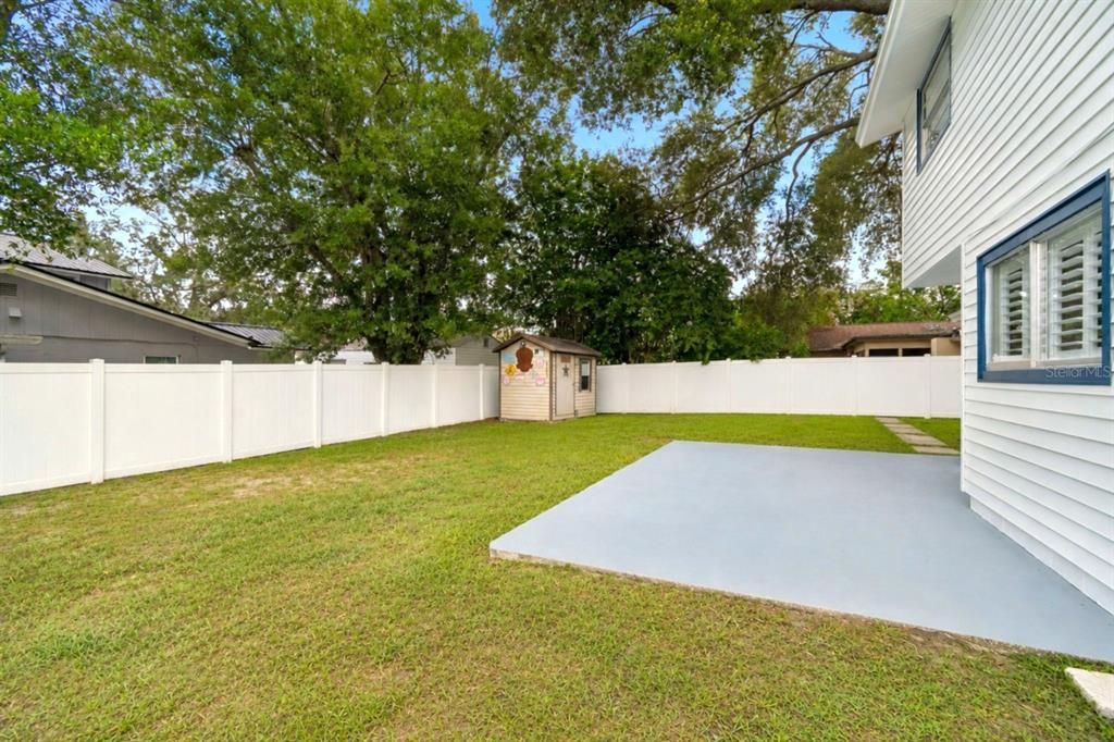 Active With Contract: $558,500 (4 beds, 2 baths, 2049 Square Feet)