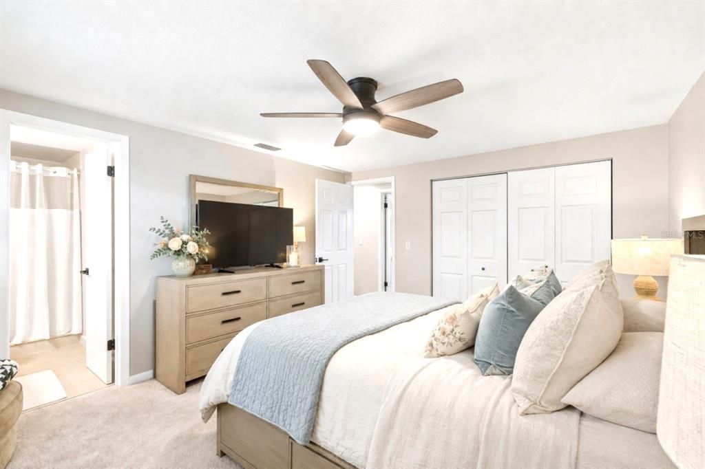 Active With Contract: $558,500 (4 beds, 2 baths, 2049 Square Feet)