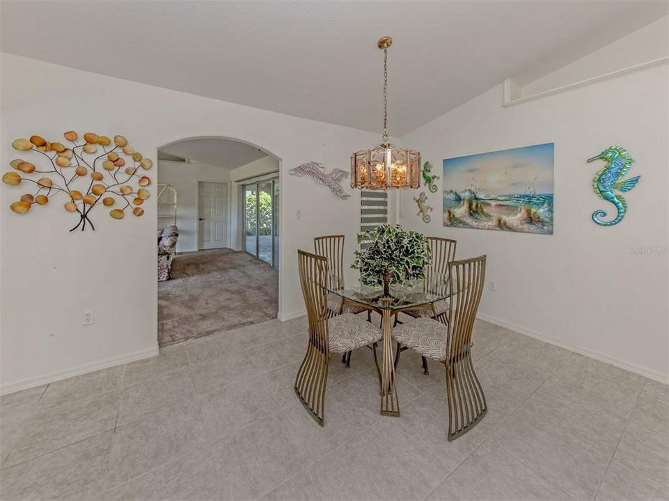 En Venta: $315,000 (3 camas, 2 baños, 2036 Pies cuadrados)