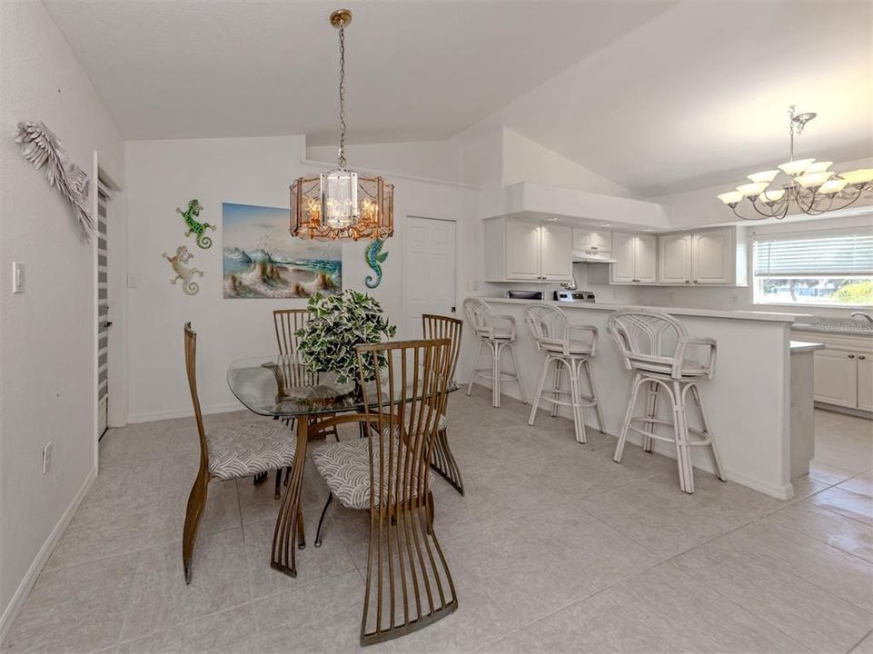En Venta: $315,000 (3 camas, 2 baños, 2036 Pies cuadrados)