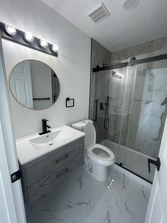 For Sale: $209,990 (2 beds, 2 baths, 1050 Square Feet)