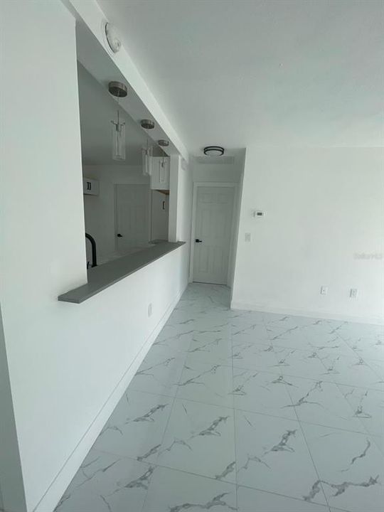For Sale: $209,990 (2 beds, 2 baths, 1050 Square Feet)