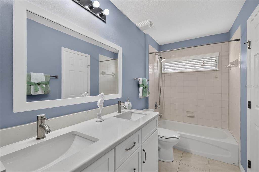Active With Contract: $349,000 (3 beds, 2 baths, 2282 Square Feet)