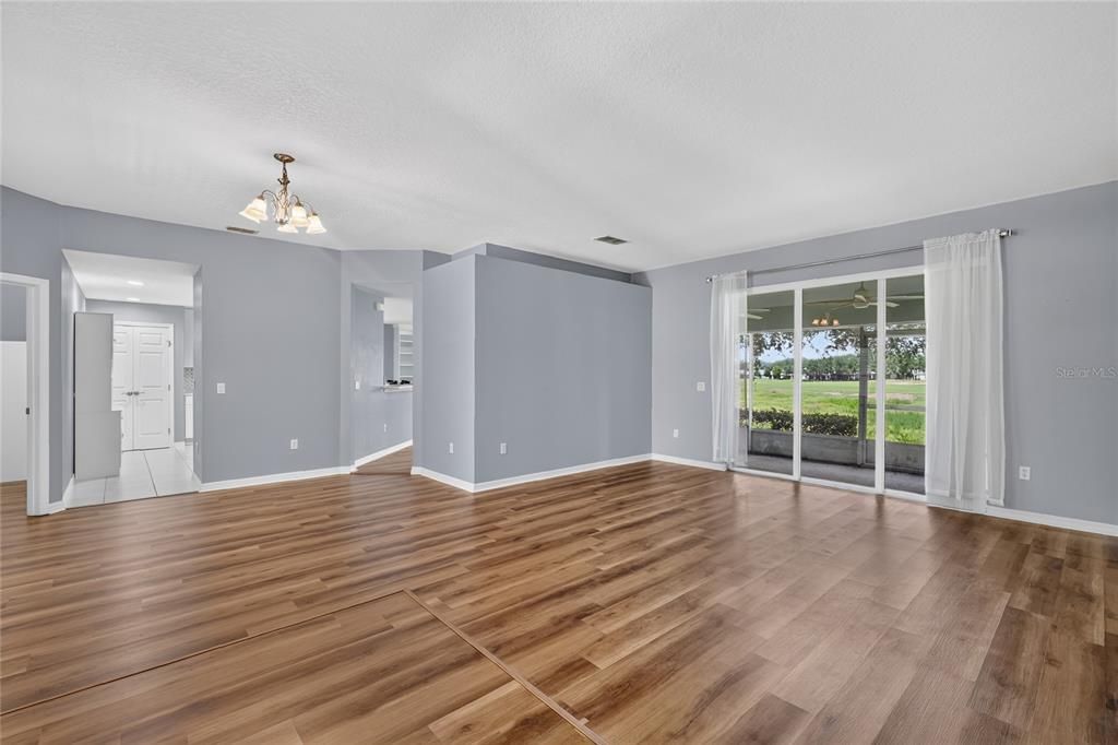 Active With Contract: $349,000 (3 beds, 2 baths, 2282 Square Feet)