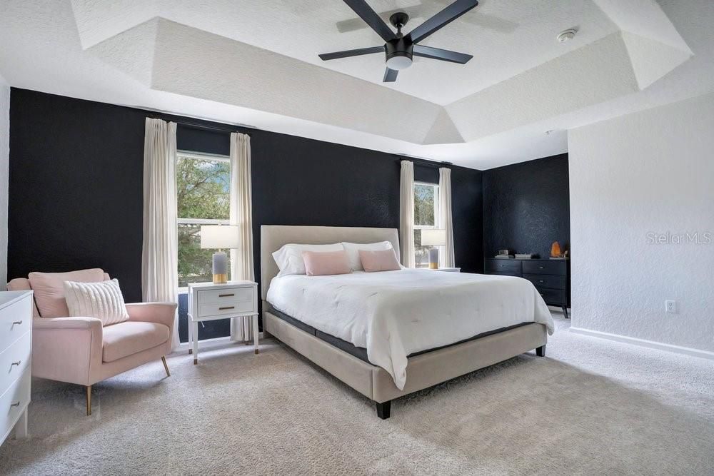 For Sale: $369,000 (3 beds, 2 baths, 1961 Square Feet)