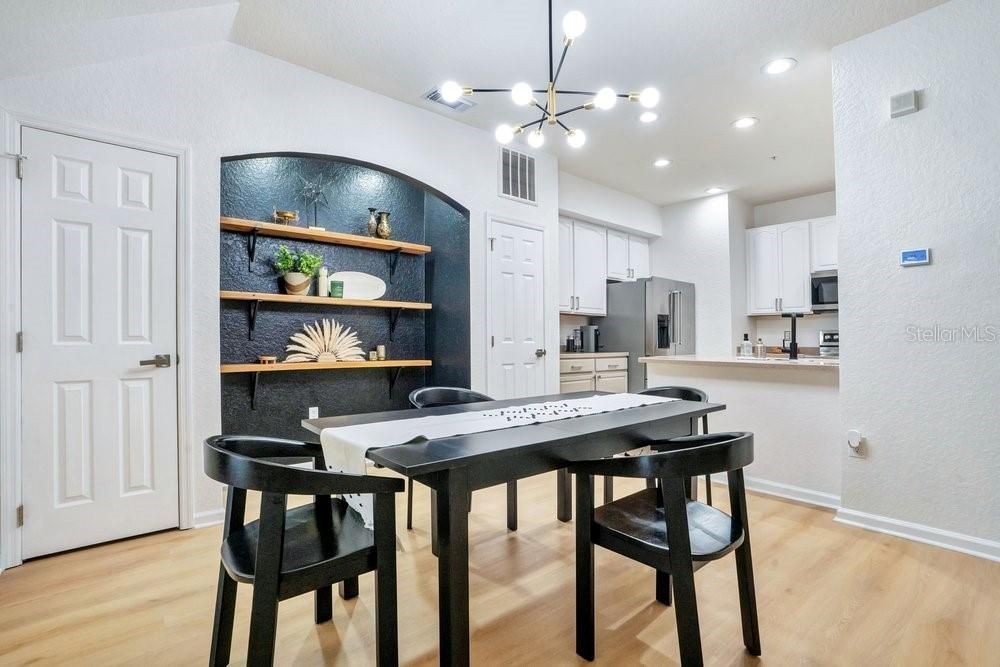 For Sale: $369,000 (3 beds, 2 baths, 1961 Square Feet)