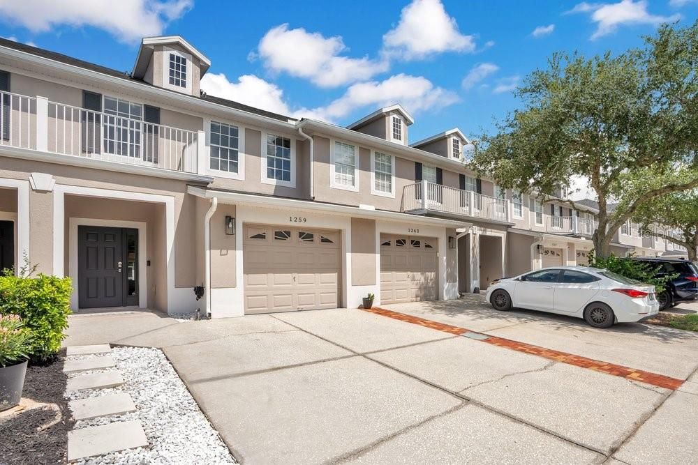 For Sale: $369,000 (3 beds, 2 baths, 1961 Square Feet)