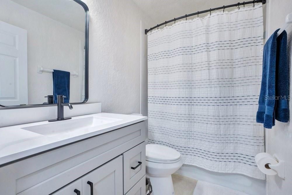 For Sale: $369,000 (3 beds, 2 baths, 1961 Square Feet)