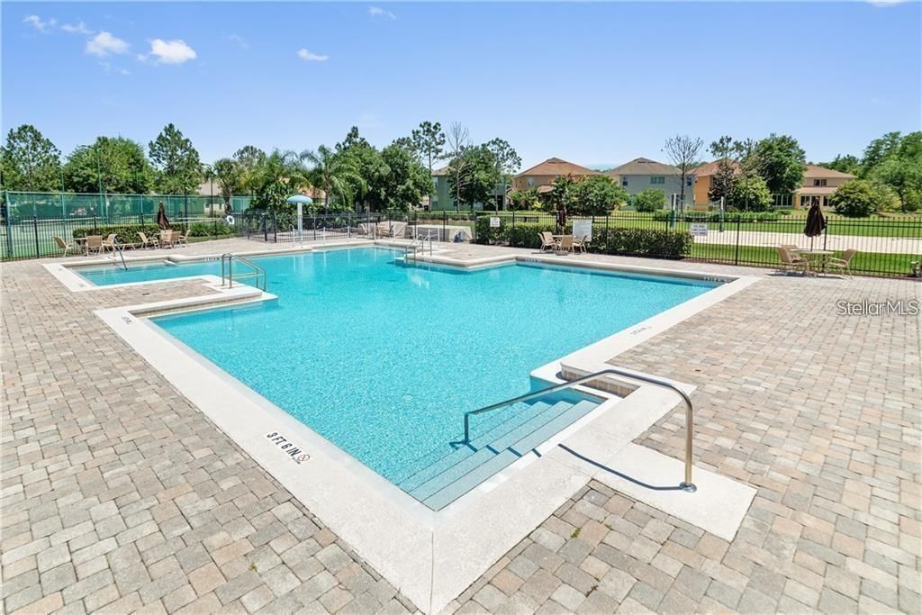 For Sale: $369,000 (3 beds, 2 baths, 1961 Square Feet)