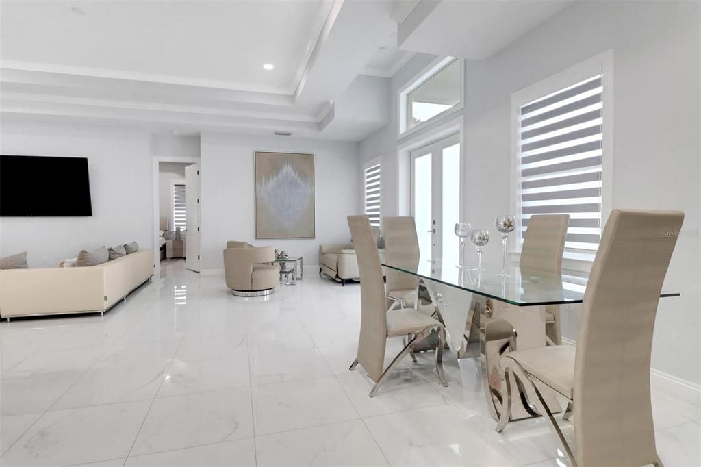 For Sale: $606,500 (3 beds, 2 baths, 1800 Square Feet)