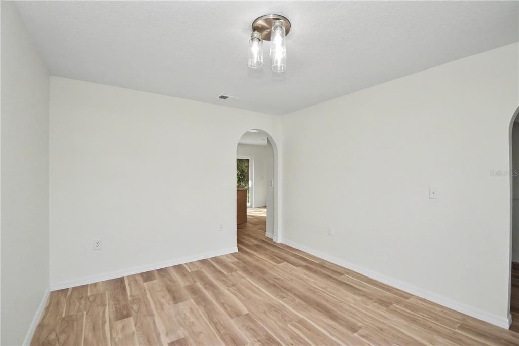 En Venta: $374,999 (3 camas, 2 baños, 2248 Pies cuadrados)