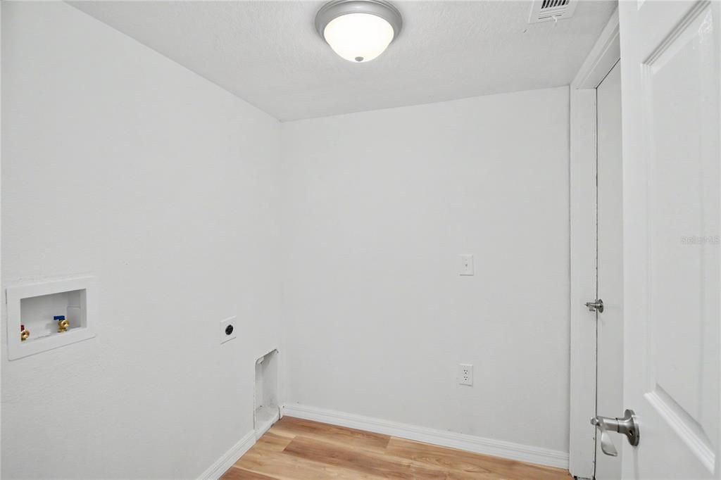 En Venta: $374,999 (3 camas, 2 baños, 2248 Pies cuadrados)