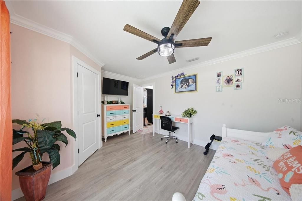 На продажу: $650,000 (3 спален, 2 ванн, 1692 Квадратных фут)