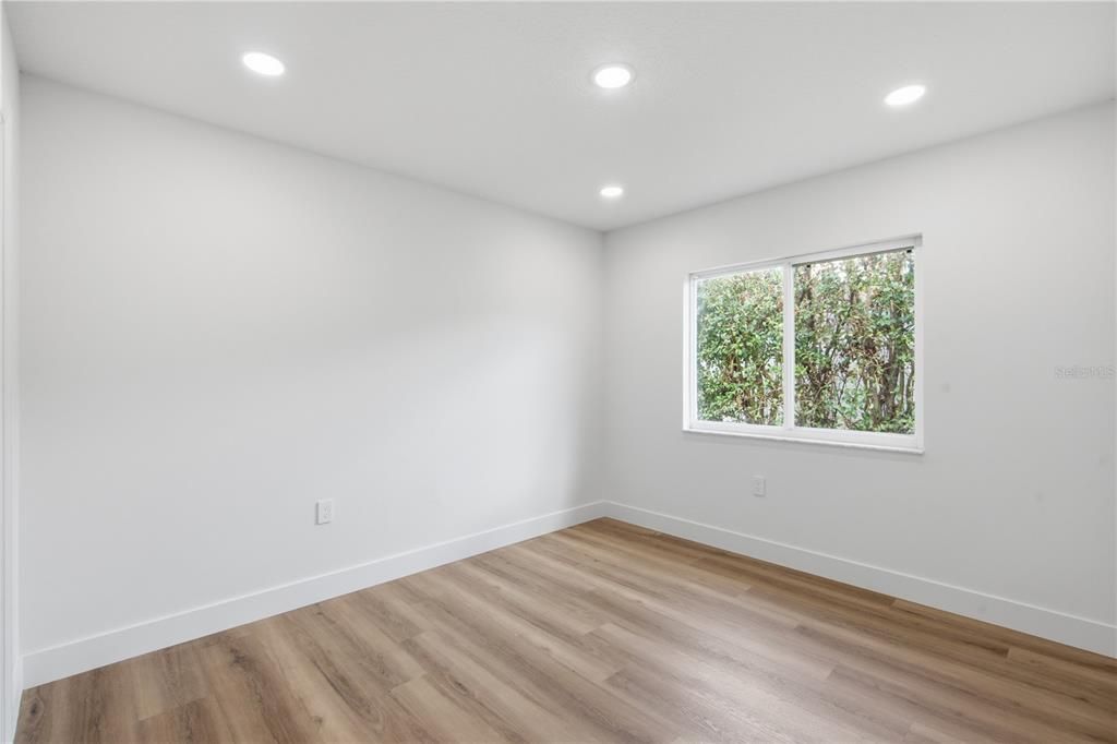 Activo con contrato: $639,000 (5 camas, 3 baños, 2918 Pies cuadrados)