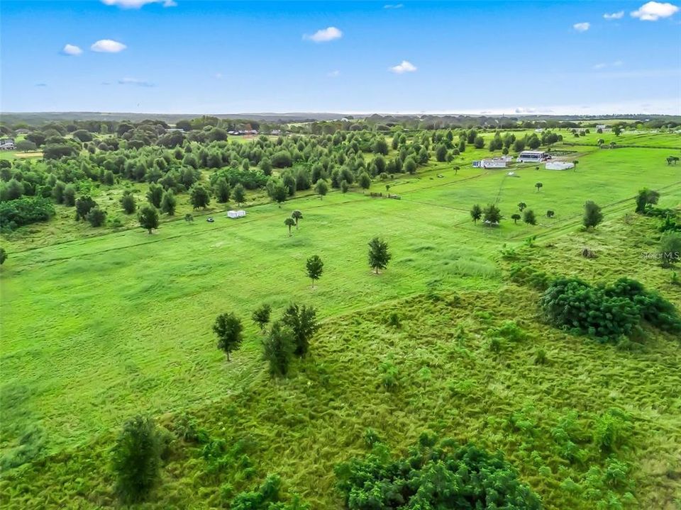 待售: $1,999,000 (20.00 acres)
