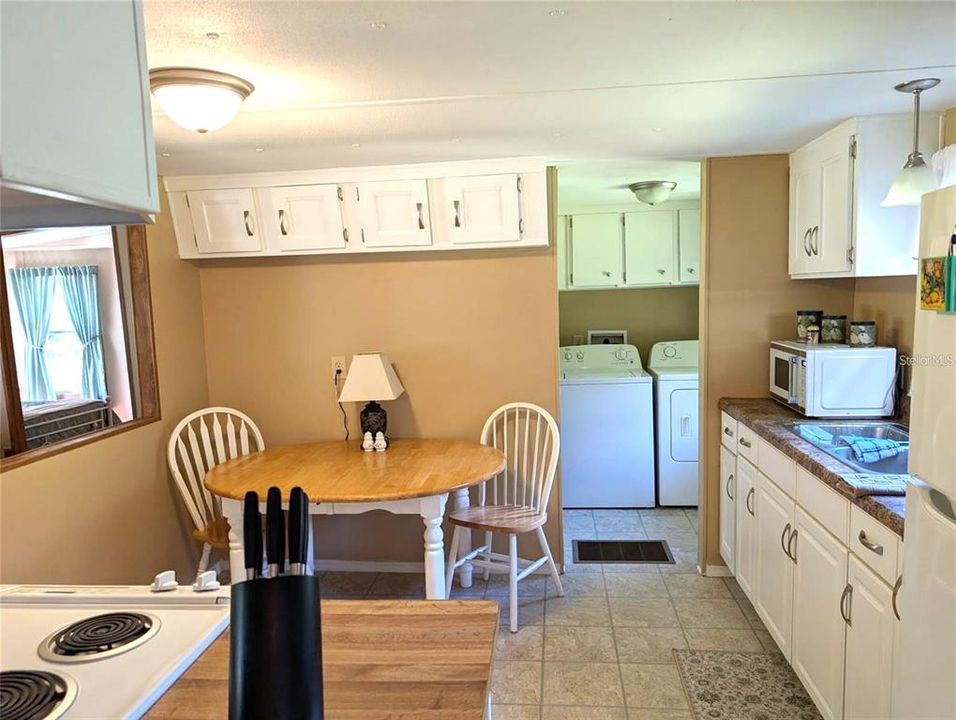 В аренду: $1,800 (3 спален, 2 ванн, 1248 Квадратных фут)
