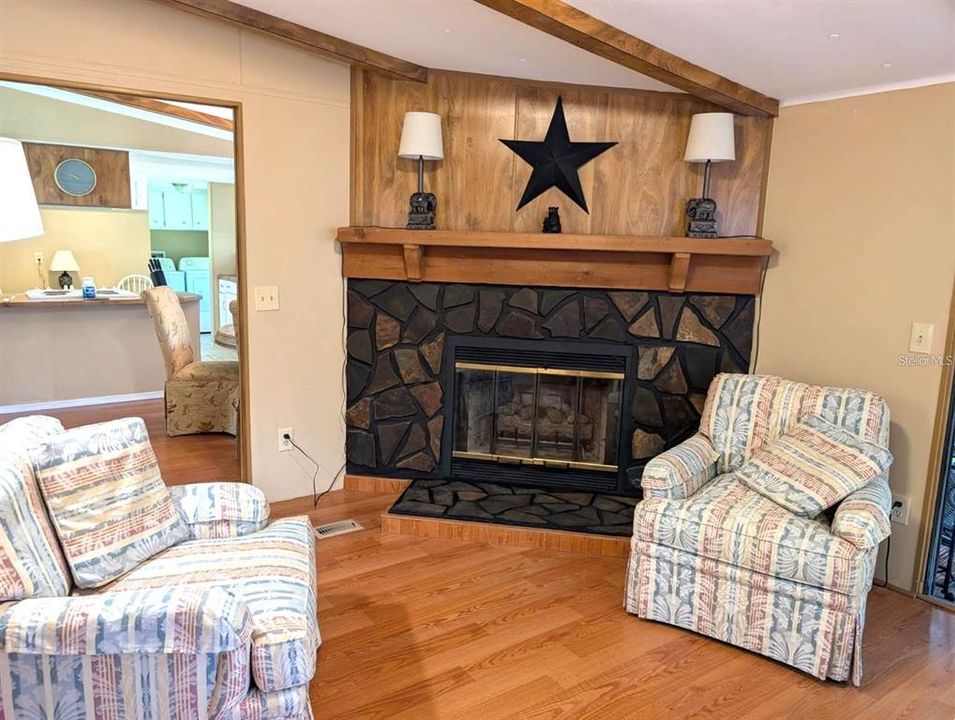 В аренду: $1,800 (3 спален, 2 ванн, 1248 Квадратных фут)