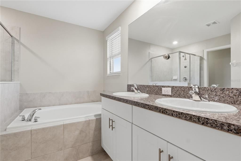 For Sale: $385,000 (4 beds, 2 baths, 2109 Square Feet)